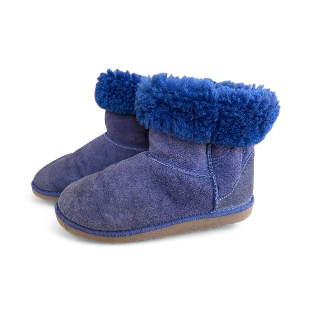 UGG Women's Purple Sheepskin Boots SZ 6